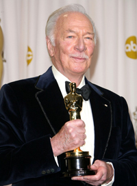 Christopher Plummer wins Oscar for gay role in 'Beginners'