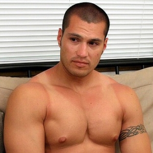 Dominic - Men Over 30 photo gallery