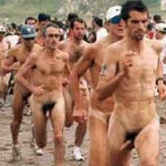 Naked joggers run 10 km in Finland